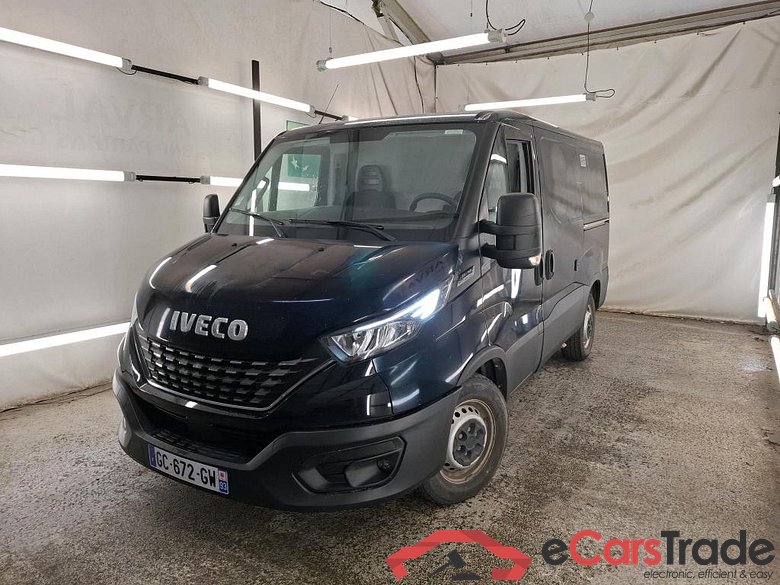 Iveco 2.3 35S16SA8 V7 H1 3000 IVECO Daily / 2014 / 4P / Fourgon tôlé 2.3 35S16SA8 V7 H1 3000