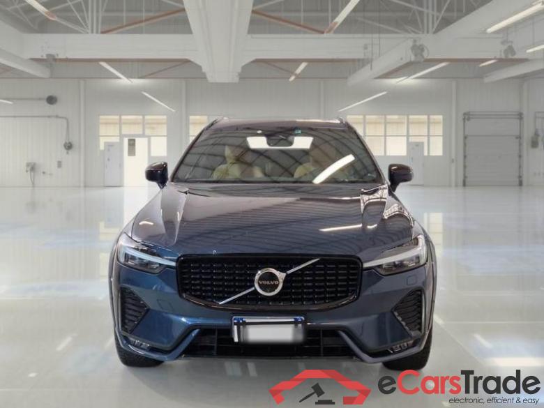 Volvo 57 VOLVO XC60 / 2021 / 5P / SUV B4 D AWD AUTOMATICO ULTIMATE DARK #6