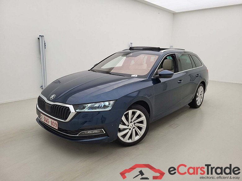 SKODA OCTAVIA KOMBI 1.4 TSI IV STYLE DSG