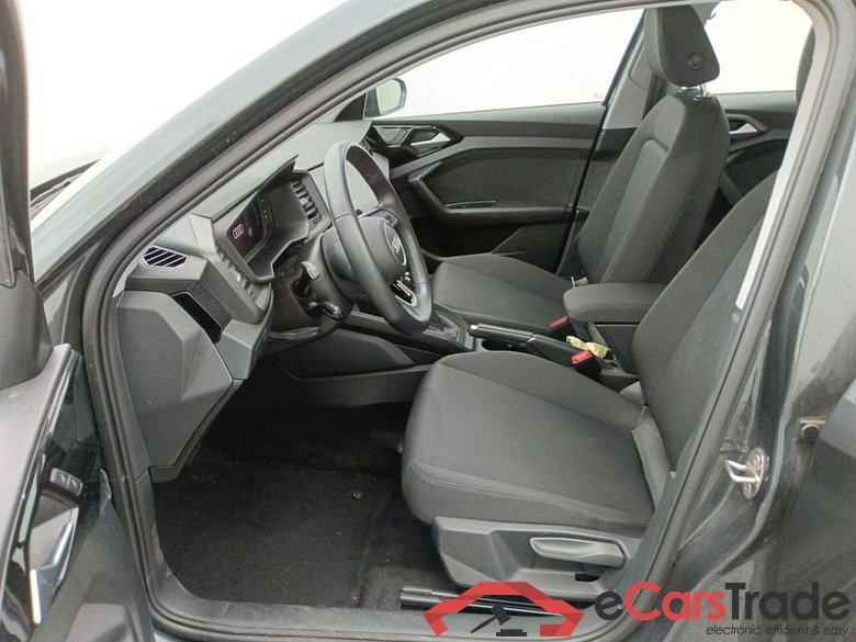 Audi A1 Sportback 1.0 25 TFSI 70kW S tronic Business Ed. 5d #6