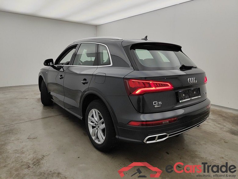 Audi Q5 Sport 55 TFSi e S tronic quattro 5d #3