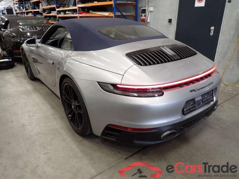 Porsche Carrera 4 GTS Cabriolet 911 #3