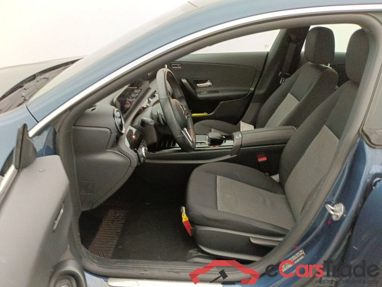 Mercedes-Benz CLA Shooting Brake CLA 200 d Business Solution 5d #6