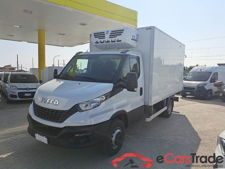 Iveco 68 IVECO DAILY / 2019 / 2P / CABINATO 60C18H 3750 QUAD-TOR RG #1
