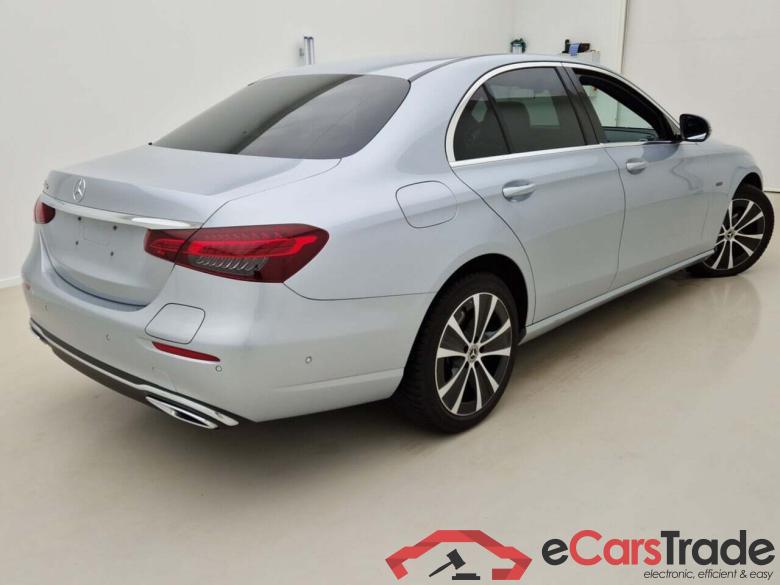 Mercedes E300de Facelift Hybrid Aut. LED-Xenon Widescreen Navi Ambient Sport-Leather KeylessGo Сamera Klima PDC ... #3