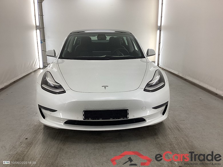 TESLA MODEL 3 75 kWh Long-Range Dual Motor Full Self-Driving Capability