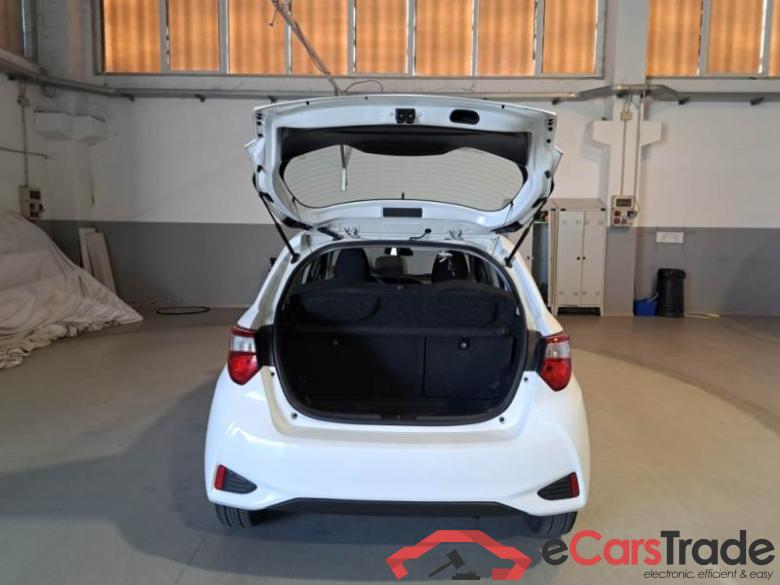 Toyota 10 TOYOTA YARIS / 2017 / 5P / BERLINA 1.5 HYBRID BUSINESS #5