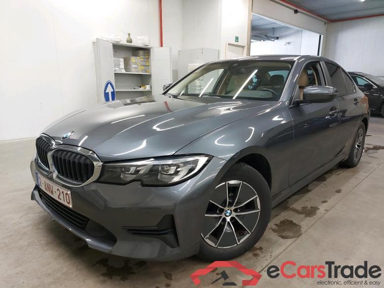 BMW - BMW 3 BERLINE 316dA 122PK Advantage Business Edition & Heated Seats & Parking Assistant Pack & Towing Hook #1