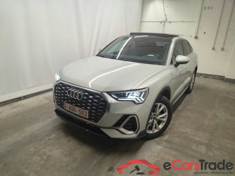 Audi Q3 Sportback 45 TFSI e S tronic S Line 5d #1