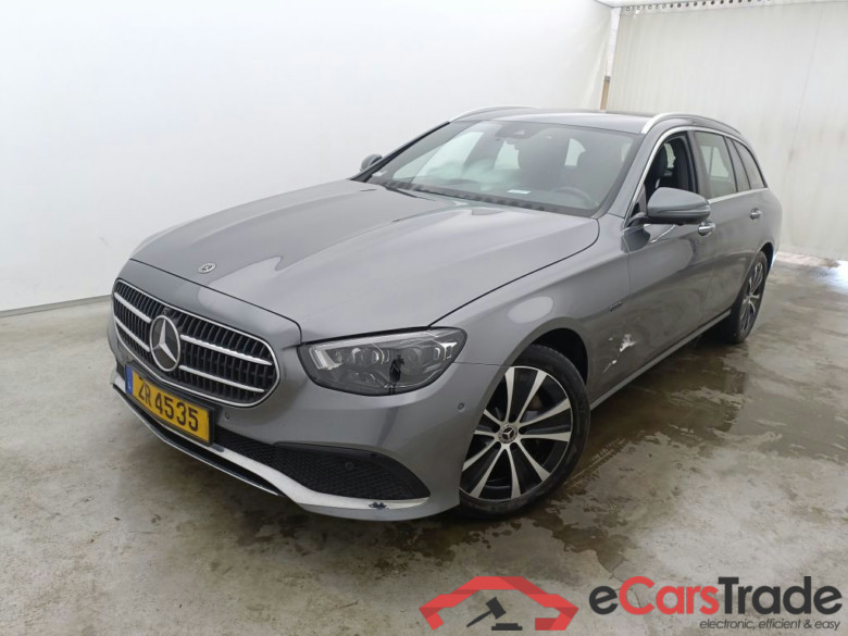 MERCEDES CLASSE E BREAK (S213) - 2021 E 300 e 211 PHEV Business Solution 5d #1
