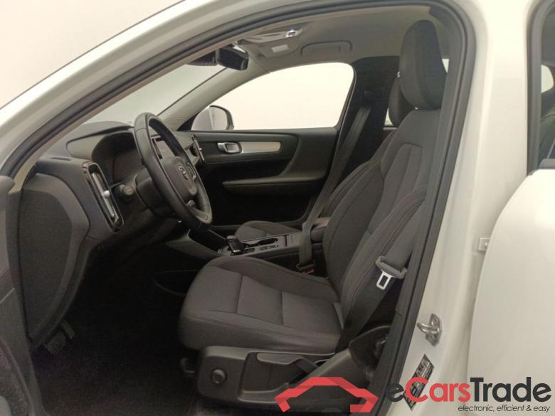 Volvo XC40 T3 Geartronic Momentum Pro 5d #3