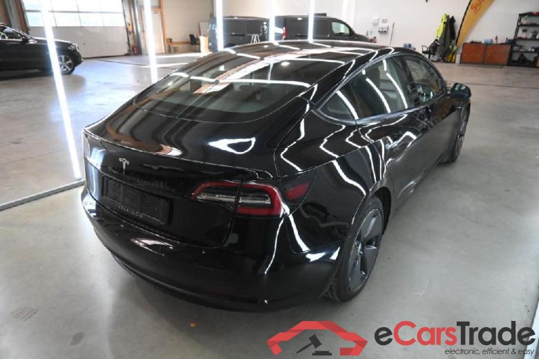 TESLA Model 3 Standard Reichweite Plus Hinterradantrieb 4d 208kW #2