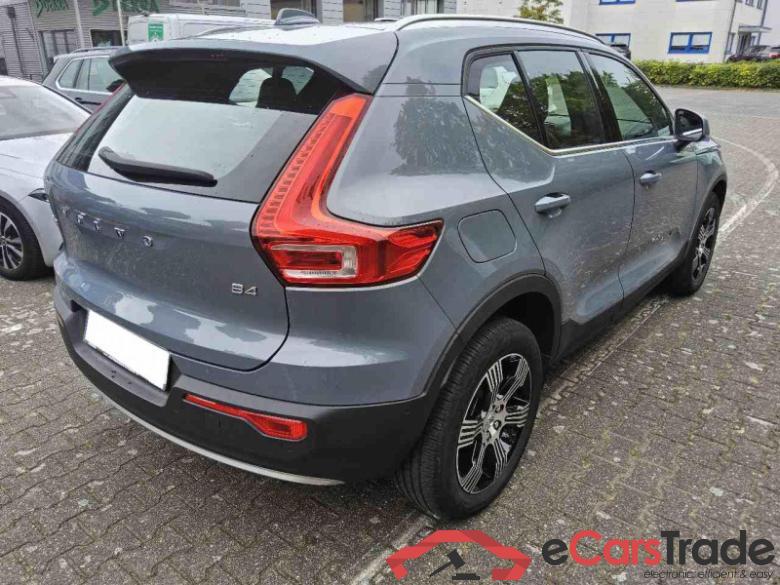 Volvo XC40 (2017->) DE - SUV5 B4 2WD EU6d, Inscription (EURO 6d), 2020 - 2022 #3