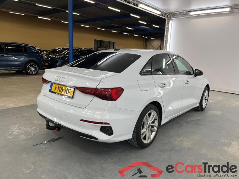 AUDI A3 Limousine 35tfsi business edition 110kW s-tronic aut  #4