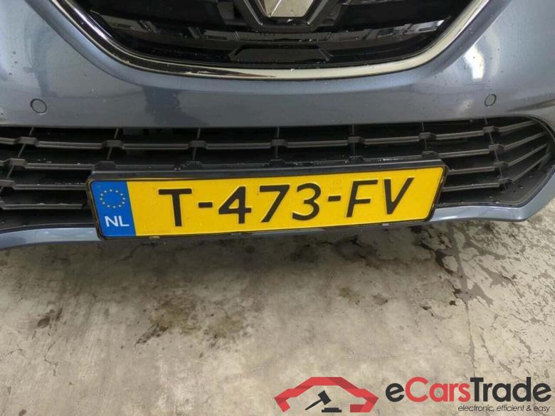 RENAULT Mégane Estate 1.3 TCe140 Equilibre #4