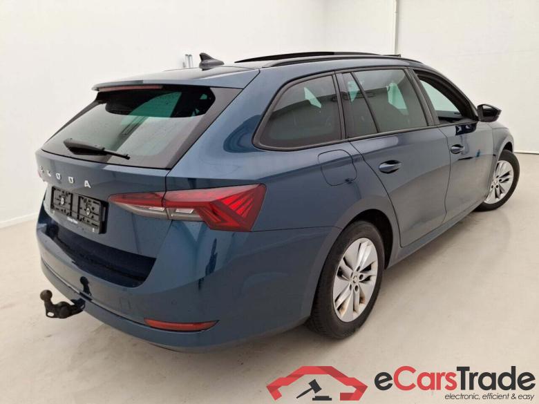 SKODA OCTAVIA COMBI 2.0 TDI CLEVER DSG #2