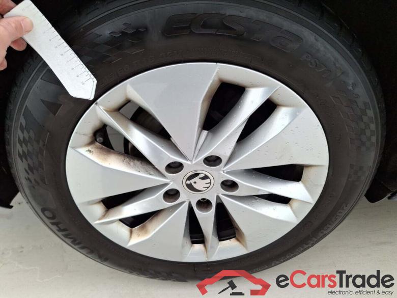 SKODA OCTAVIA COMBI 2.0 TDI CLEVER DSG #4