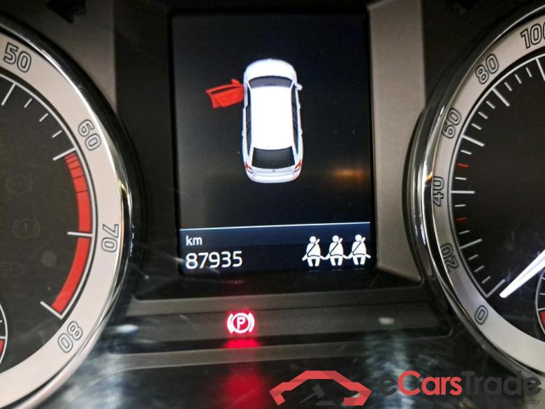 SKODA - SKO OCTAVIA COMBI TSI 115PK Ambition Pack Ultimate With Heated Leather Seats & LED & Removable Trailer Hook  * PETROL * #5 SKODA - SKO OCTAVIA COMBI TSI 115PK Ambition Pack Ultimate With Heated Leather Seats & LED & Removable Trailer Hook  * PETROL * #5