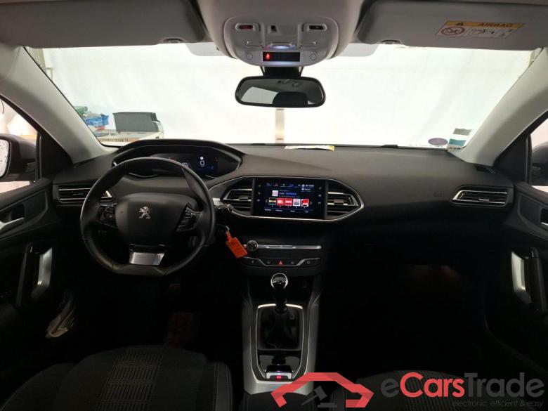 308 SW Allure 1.2 PureTech 130CV BVM6 E6d #5 308 SW Allure 1.2 PureTech 130CV BVM6 E6d #5