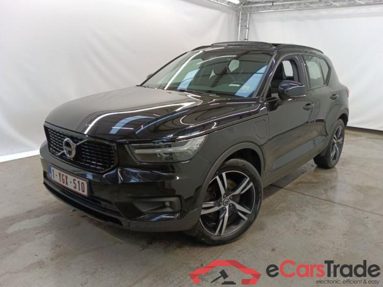 Volvo XC40 T5 Twin Engine R-Design 5d #1