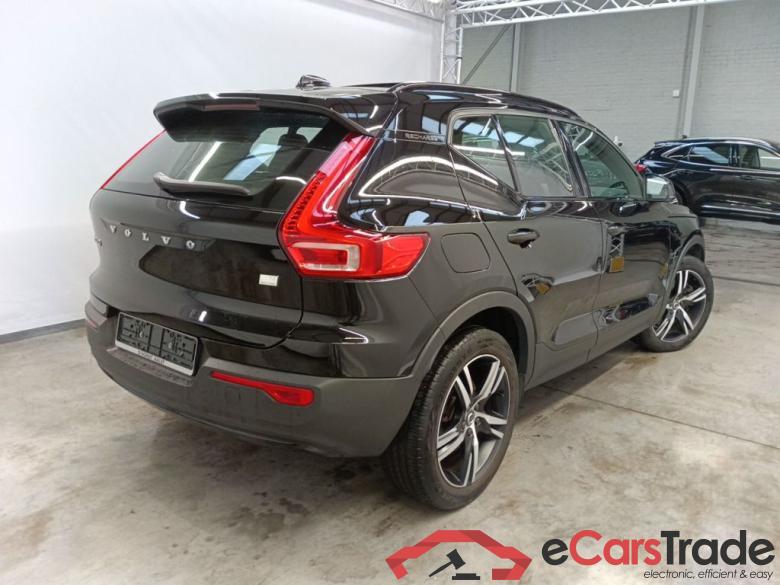 Volvo XC40 T5 Twin Engine R-Design 5d #2