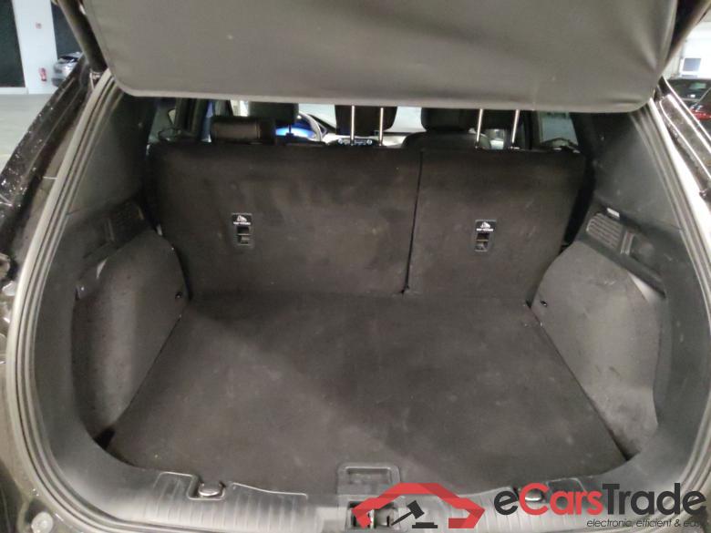 FORD Kuga 2.5 FHEV eCVT AWD Titanium X #4