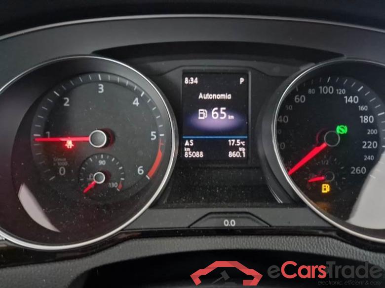 VOLKSWAGEN PASSAT / 2019 / 5P / STATION WAGON VAR. 2.0TDI SCR EVO 110KW BUSIN. BMT DSG #4