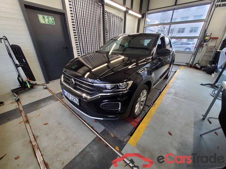 Volkswagen T-Roc (A11)(09.2017->2021) DE - SUV5 1.5 TSI EU6d, Sport OPF (EURO 6d), 2020 - 2022 #1
