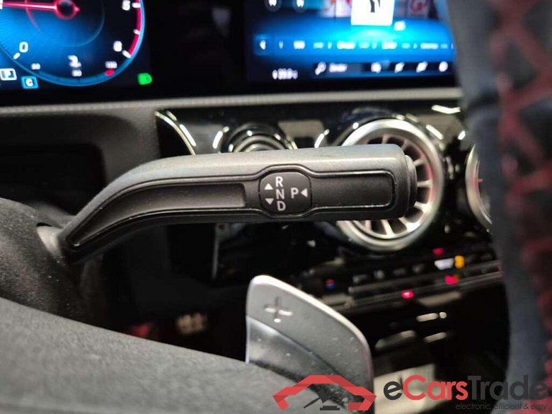 MERCEDES-BENZ CLA-klasse Shooting Brake 180d Bns Sol AMG DCT #6