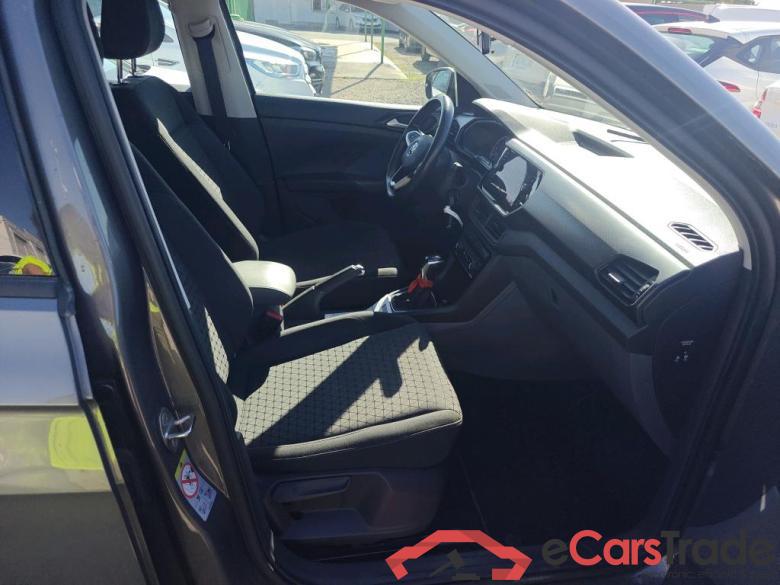 VOLKSWAGEN T-Cross / 2018 / 5P / todoterreno Advance 1.0 TSI 85kW (115CV) DSG (AC) #6