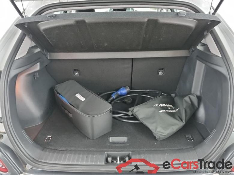 HYUNDAI Kona Comfort Electric 64 kWh 5D #5