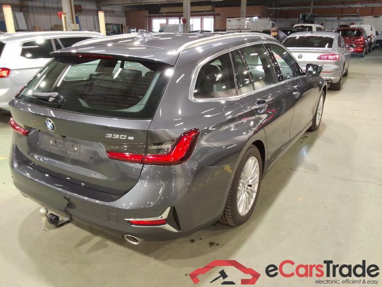 BMW 3 TOURING - 2019 330eA PHEV #4