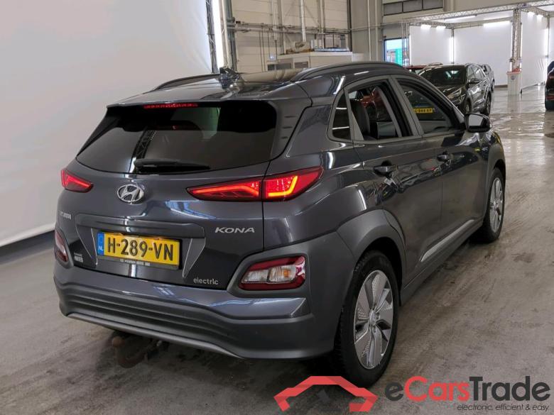 Hyundai KONA Premium Electric 64 kWh 5d #2