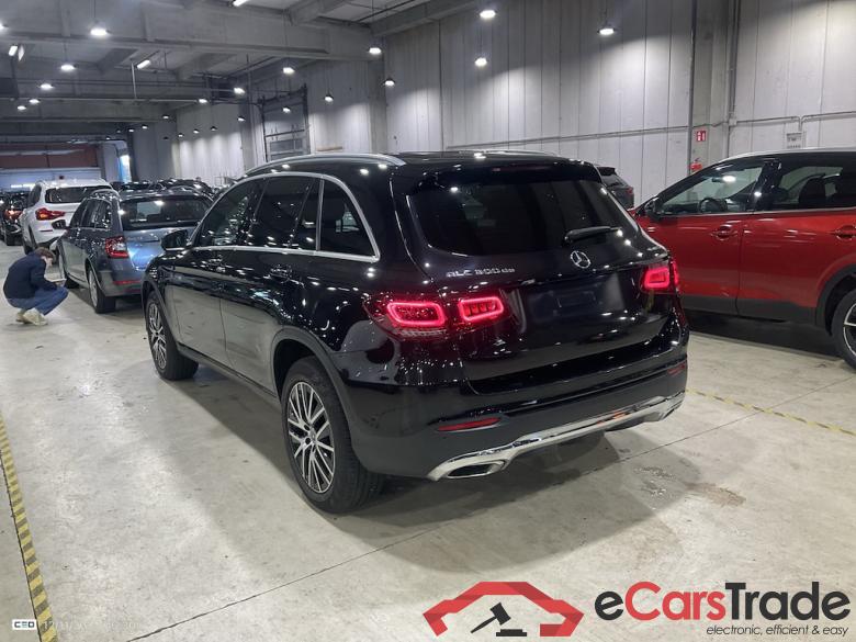 MERCEDES-BENZ GLC 2.0 GLC 300 DE 4MATIC 4WD BUS SOL AUTO #3