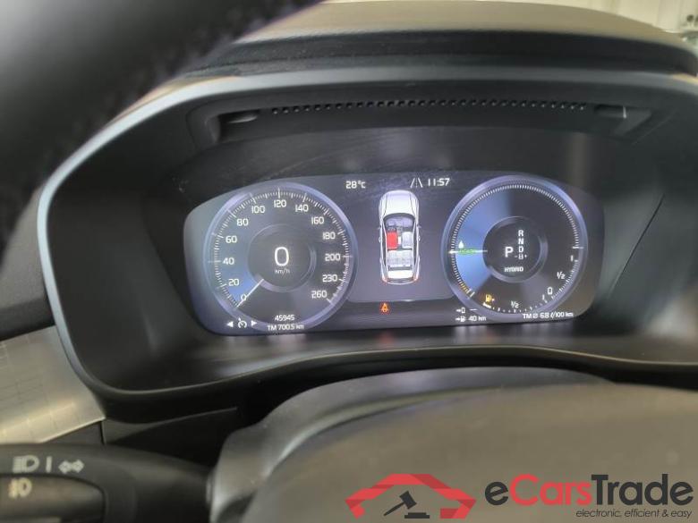 VOLVO XC40 / 2017 / 5P / SUV T4 PLUG-IN HYBRID AUTO RECH INSCRIP EXPR #4