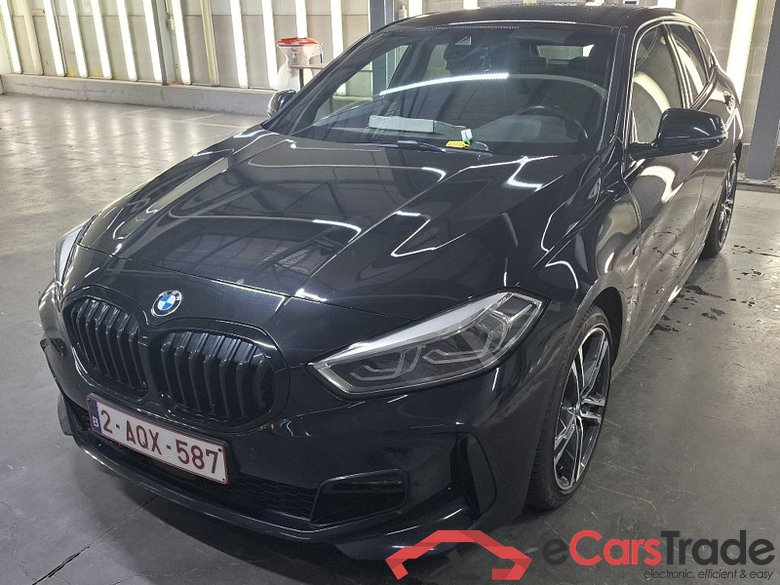 BMW 118i M-Sport Aut. Pano LED-Xenon LC-Pro Navi 1/2 Sport-Leather KeylessGo Camera Klima PDC ... #1