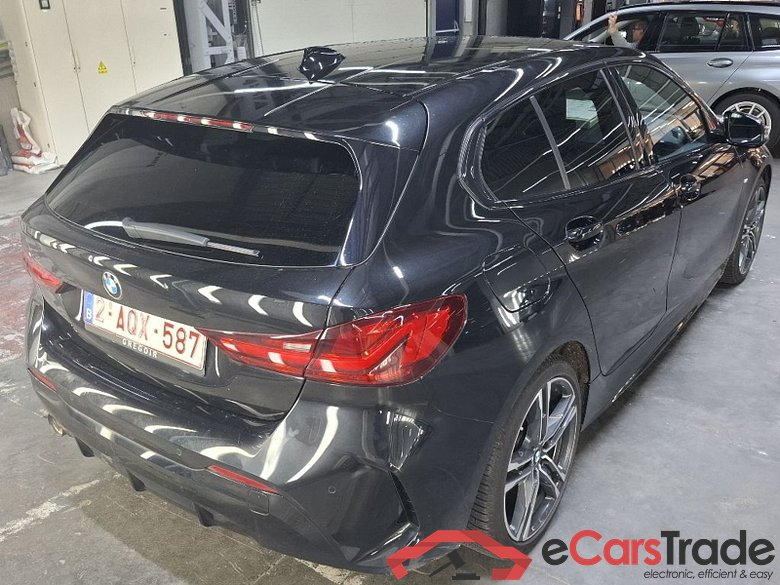 BMW 118i M-Sport Aut. Pano LED-Xenon LC-Pro Navi 1/2 Sport-Leather KeylessGo Camera Klima PDC ... #3