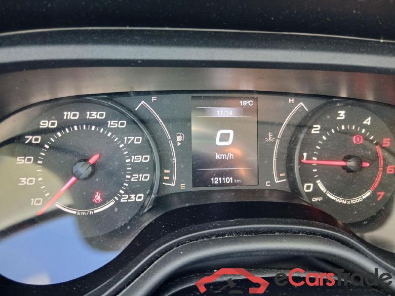 FIAT Tipo / 2015 / 5P / familiar SW 1.6 Multijet 88kW (120CV) Business #4