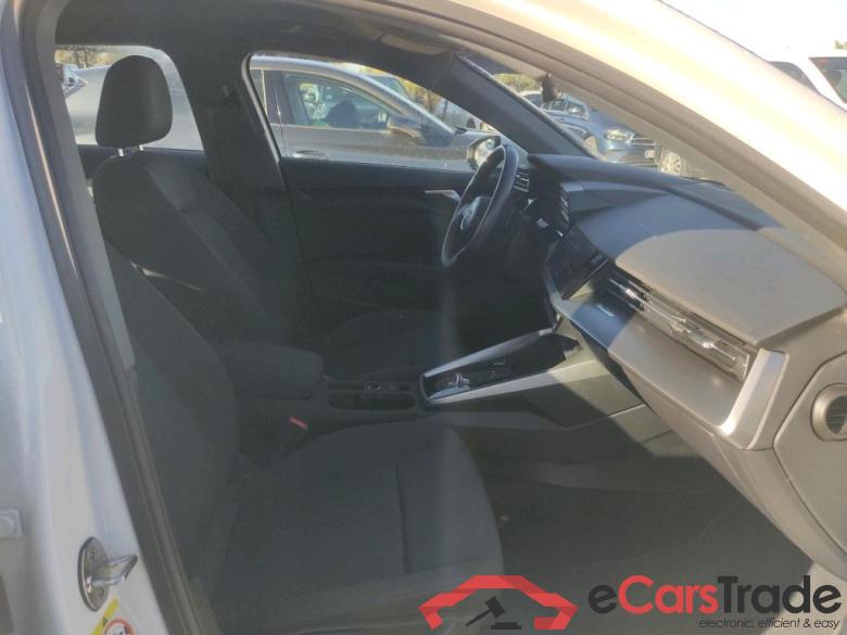 AUDI A3 / 2020 / 5P / berlina con portón Sportback 30 TFSI 81kW (110CV) S tronic #6