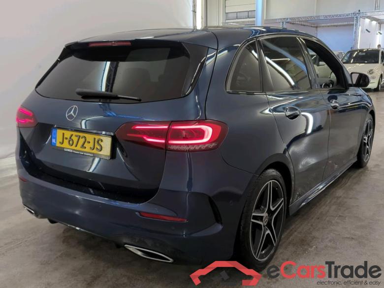 Mercedes-Benz B-Klasse B 180 d 7G-DCT Business Solution AMG 5d #2