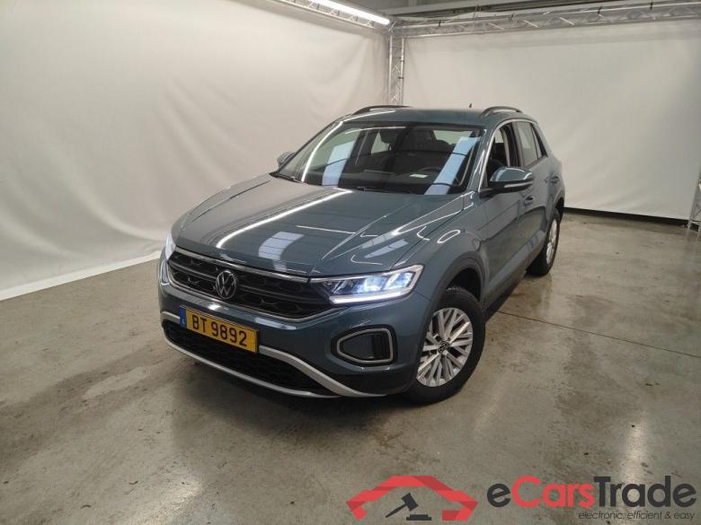 VOLKSWAGEN T-ROC - 2022 1.5 TSI 150hp  ACT Life DSG 5d #1