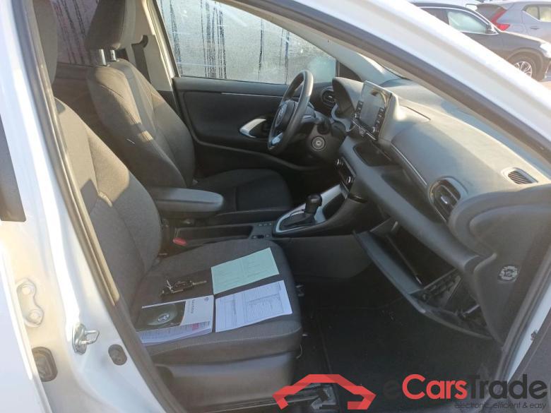 TOYOTA Yaris / 2020 / 5P / berlina con portón 1.5 120H Business Plus #6