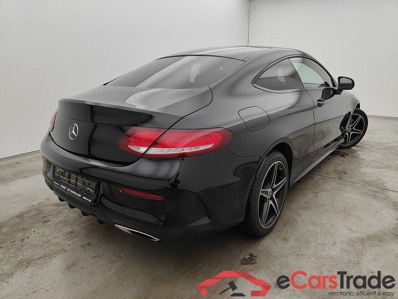 Mercedes-Benz C-Klasse Coupé C 180 Aut. 2d #2
