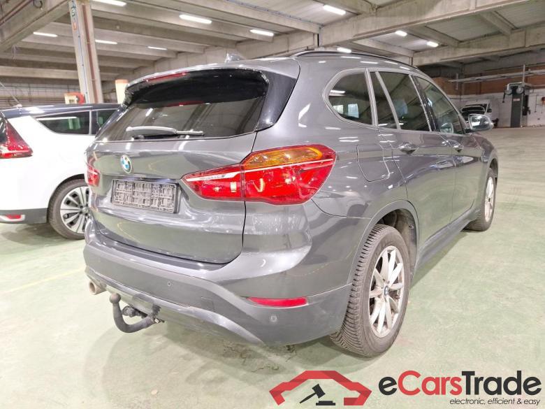 BMW X1 - 2019 1.5i sDrive18 OPF #4