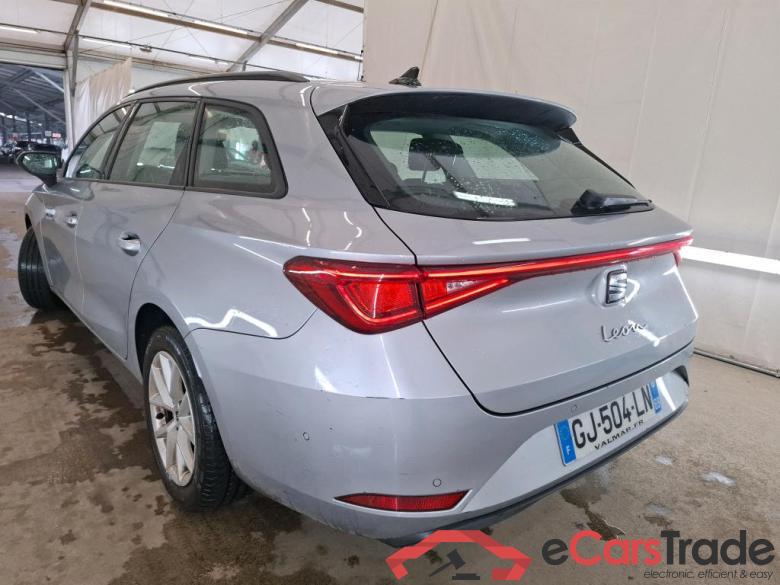 SEAT Leon Sportstourer / 2020 / 5P / Break 1.0 eTSI 110 DSG S&S Style Business #2