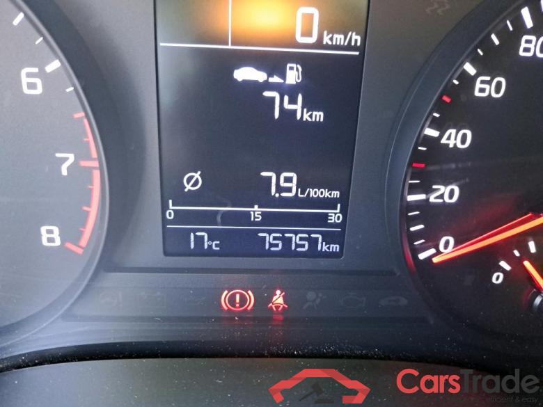 KIA Stonic / 2017 / 5P / todoterreno 1.0 T-GDi 74kW (100CV) Drive (CX) #5