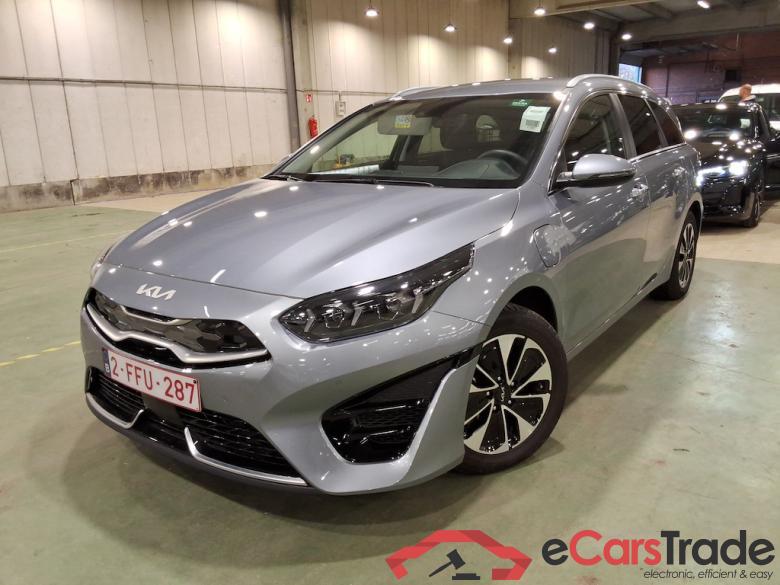 KIA CEE'D SPORTSWAGON 1.6 GDI PHEV BUSINESS LINE DCT #1