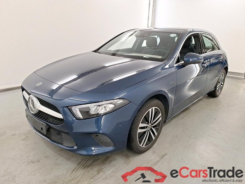 MERCEDES-BENZ CLASS A (W177) A 250 e PHEV Business Solution