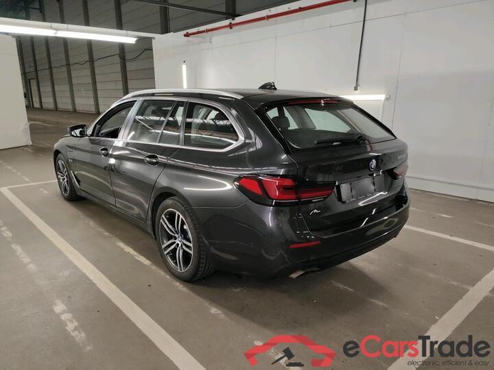 BMW 5 Reeks Touring 5 Reeks Touring 520e 150kW (PHEV) 150kW/204pk  5D/P Auto-8 #3