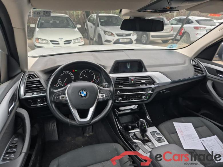 BMW X3 / 2017 / 5P / todoterreno xDrive20d #3